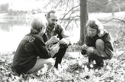 Den Umgang mit giftigen Pflanzen können Kinder im Botanischen Garten der Universität Münster erlernen. Foto: Tonja Klenter