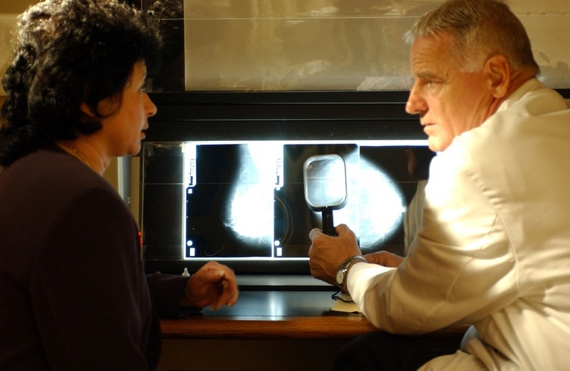 Besprechung der Mammographie-Bilder / Foto: Medienzentrum Universitätsklinikum Heidelberg