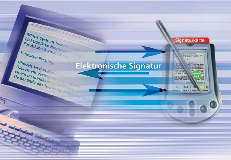 © Fraunhofer/Vierthaler & Braun - Die mobile Signierstation kommuniziert drahtlos mit dem PC.