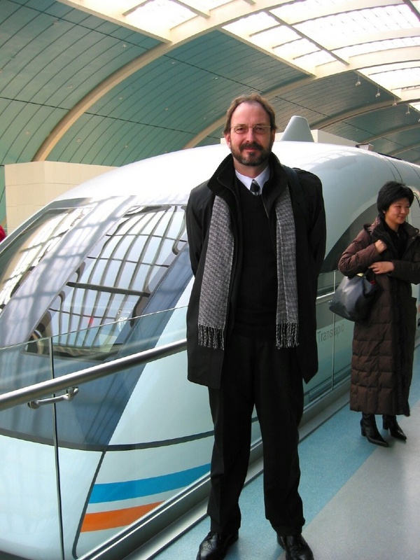 Prof. Wagner bei der Jungfernfahrt des Transrapid