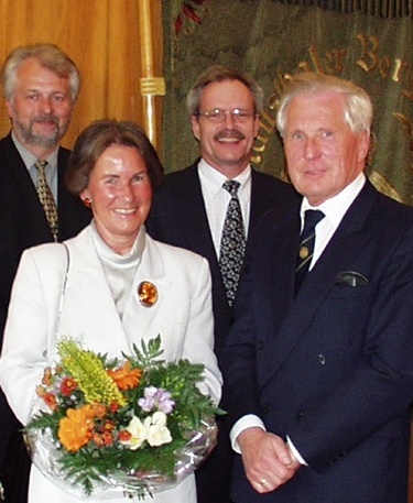 (v.l.n.r.) Prof. Dr. -Ing. Norbert Müller, Frau Mühlenfeld, Prof. Dr.-Ing. Ulrich Konigorski, Prof. Dr.-Ing. Eike Mühlenfeld