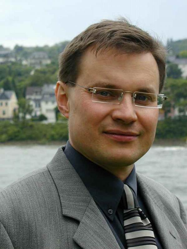 Auf Aufforderung durch die Leitung der Weltkonferenz wird Prof. Heinrich Assel zum Thema "Kriterien für die Einheit der Kirchen und die Grenzen ihrer Vielfalt" sprechen.
