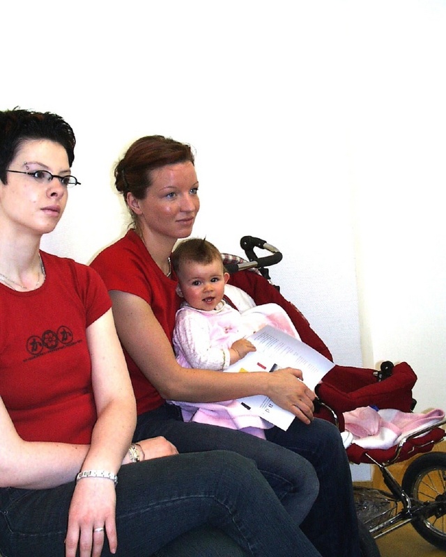 Doreen Mühlhausen kam mit Töchterchen Karla ins Seminar.