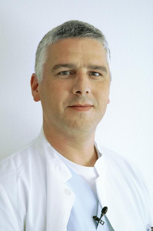 Der Jenaer Oberarzt Raik Schäfer.