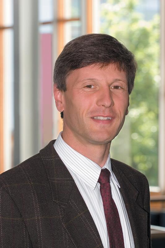 Der Rechtshistoriker Prof. Dr. Christoph  Becker bietet sein Offenes Augsburger Seminar zur Rechtsgeschichte ...