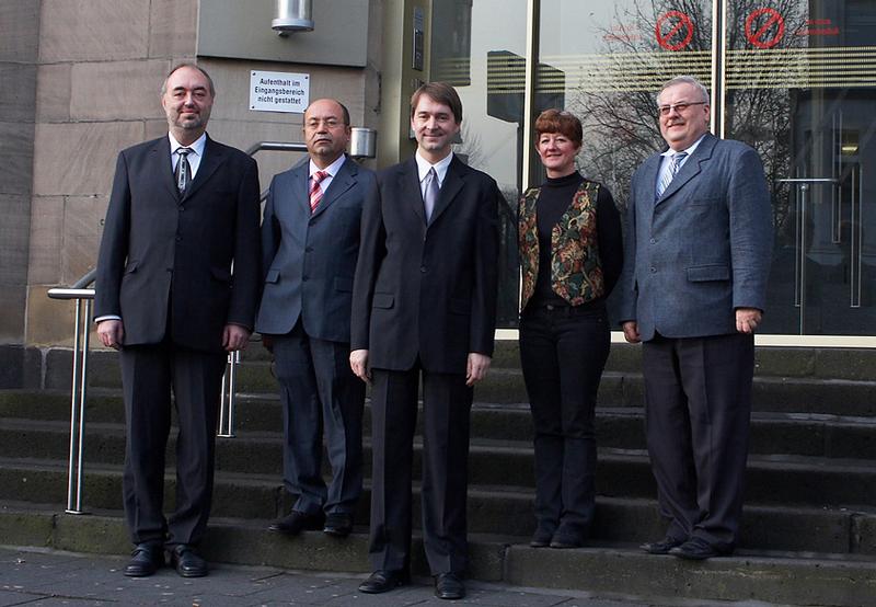 Gastgeber Professor Otto (li.) und TFH-Präsident Professor Dr. Jürgen Kretschmann (Mitte) mit den internationalen Gästen Professor Kahriman, Dr. Struthers und Professor Probierz (v.l.n.r.) 