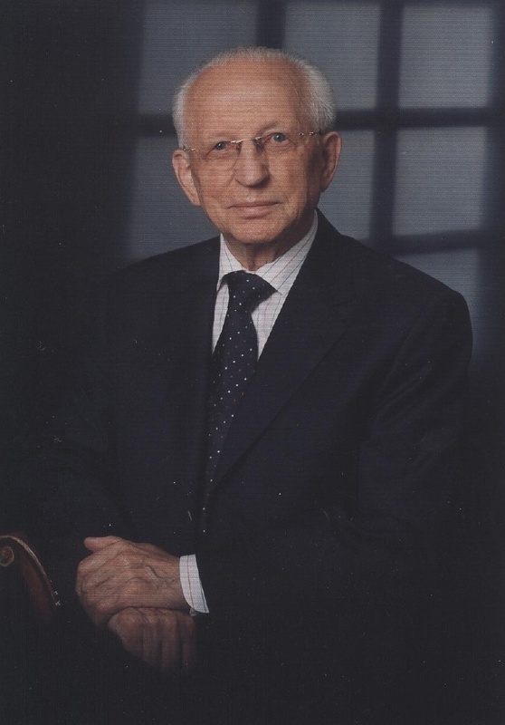 Prof. Dr. Dr. h.c. Artur Woll