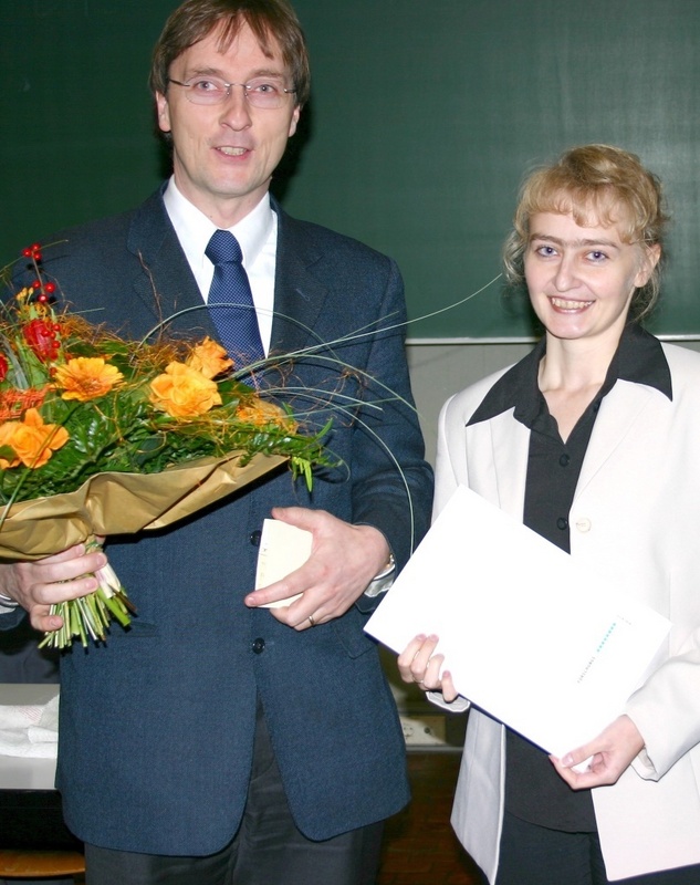 Dr. Tatjana Stykel und der Vorstandssprecher des Forschungsverbundes Berlin, Prof. Dr. Heribert Hofer.