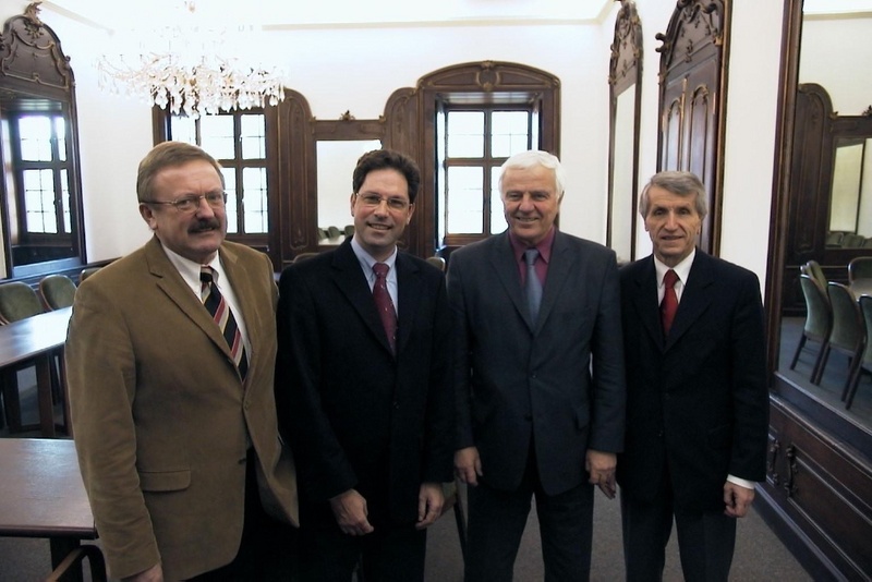 Das Leitungsgremium der Universität Passau 2004 bis 2006: Kanzler Ludwig Bloch, Prorektor Professor Christian Lengauer Ph. D., Prorektor Professor Dr. Klaus Dirscherl und Rektor Professor Dr. Walter Schweitzer (v.l.)