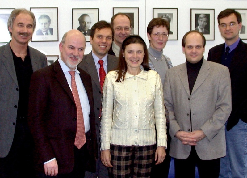 v. l.: Prof. Nast-Kolb (Essen), Prof. Exner (Bonn), Prof. Rump (Bochum), Prof. Herzig (Köln), Prof. Soboll (Düsseldorf), Prof. Gustorff (Witten-Herdecke), Dr. Marschall (Münster), Prof. Hilgers (Aachen)