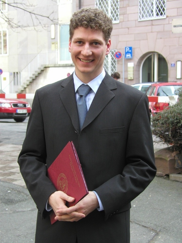 Dr. Michael Niederalt bei der Promotionsfeier im Februar 2004