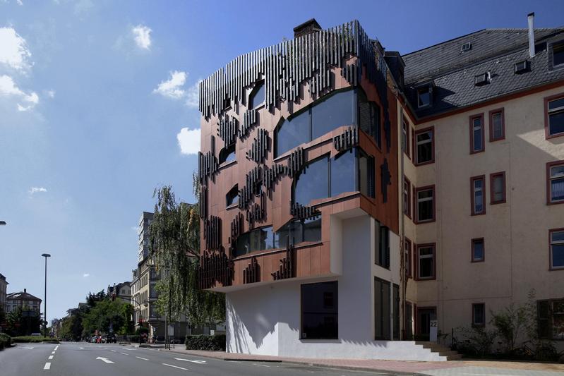 Das Minimum Impact House in Frankfurt-Sachsenhausen gehört zu den Gewinnern des Wettbewerbs Effizienzhaus 2009. Foto: Hans Drexler
