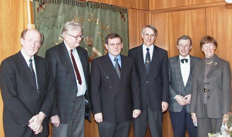 v.l.n.r: Prof. Dr.-Ing. Dr.-Ing. E.h. K. Leschonski, Prof. Dr.-Ing. Hans-Jörg Barth,Prof. Dr.-Ing.O. Carlowitz, Prof. Dr. E. Schaumann, Dr. P. Kickartz, Kanzler, G. Vollbrecht, Prokuristin, CUTEC.