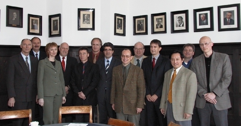 Die russissche Delegation mit ihren Clausthaler Gastgebern im Landesbergamt Clausthal-Zellerfeld am Tag der Vertragsunterzeichnung.